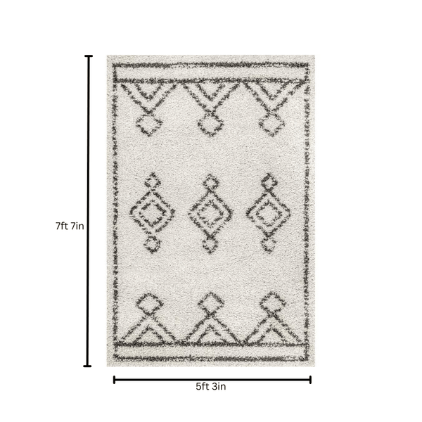 Large Rug Off-White Rug Boho Look Design With a Diamond Pattern 5' 3" x 7' 7"
