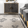 Large Rug Off-White Rug Boho Look Design With a Diamond Pattern 5' 3" x 7' 7"